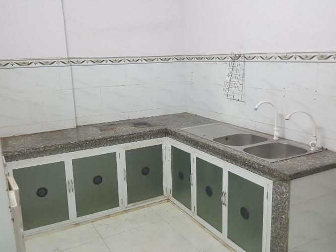 Bên trong nhà phố Phạm Quý Thích, Tân Phú Nhà phố hẻm xe hới hướng Đông, gần ngay chợ Tân Hương.