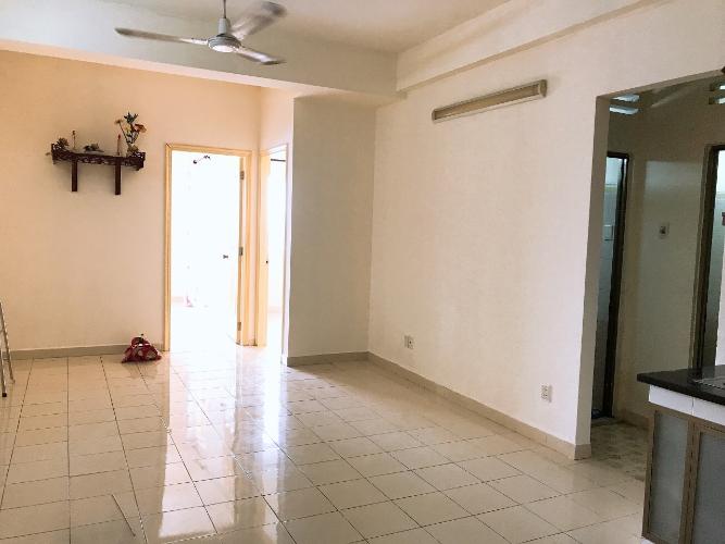 Phòng khách căn hộ chung cư Gia Phú, Bình Tân Căn hộ chung cư Gia Phú hướng Tây nội thất cơ bản, view đón gió mát.