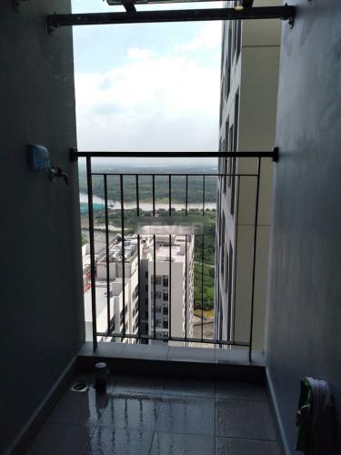 Ban công căn hộ Vinhomes Grand Park Căn hộ tầng cao Vinhomes Grand Park nội thất cơ bản, view thành phố.