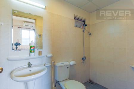 Phòng Tắm 1 Căn hộ tầng trung Chung cư Bình Khánh đã có sổ Hồng