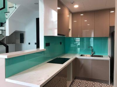 Phòng bếp Feliz En Vista Căn hộ Duplex Feliz En Vista tầng cao, view nội khu thoáng mát.