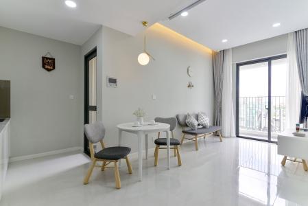 Phòng khách căn hộ MASTERI AN PHÚ Cho thuê căn hộ Masteri An Phú 1PN, tầng 5, đầy đủ nội thất, view hồ bơi
