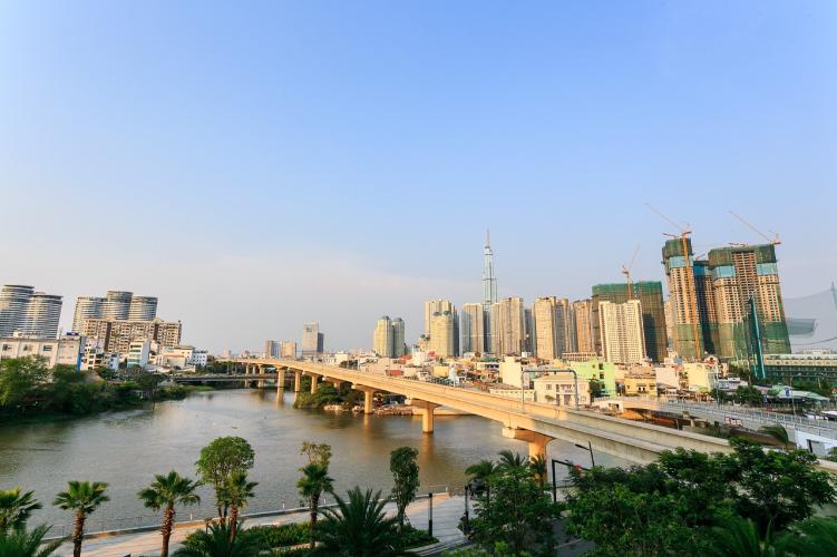 View ban công Vinhomes Golden River Quận 1 Căn hộ Vinhomes Golden River đầy đủ nội thất, hướng Đông Bắc.