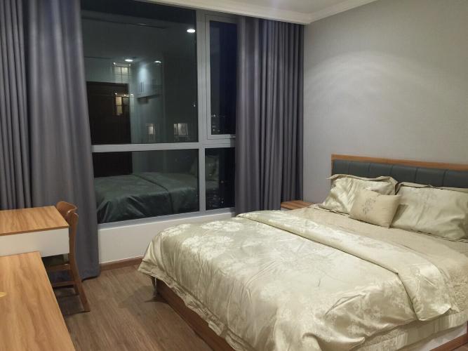 Phòng ngủ căn hộ Vinhomes Central Park Cho thuê căn hộ 2 phòng ngủ Vinhomes Central Park, diện tích 87m2, thiết kế hiện đại, đầy đủ nội thất.