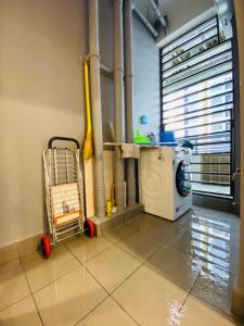 Logia căn hộ Vinhomes Grand Park Căn hộ Vinhomes Grand Park đầy đủ nội thất, view thành phố tầng cao.