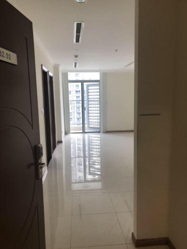 Cửa Cho thuê căn hộ 1 phòng ngủ Vinhomes Central Park, diện tích 53.4m2, thiết kế hiện đại, dọn vào ở ngay.