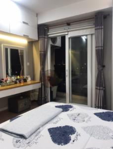 Phòng ngủ căn hộ chung cư Phúc Yên, Tân Bình Căn hộ chung cư Phúc Yên đầy đủ nội thất tiện nghi, view đẹp.