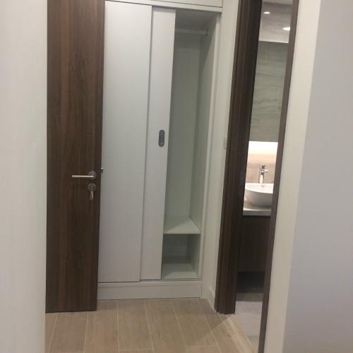 Nội thất Kingdom 101, Quận 10 Căn hộ Kingdom 101 tầng trung, ban công view thành phố.