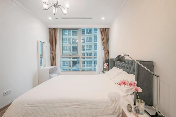 Phòng ngủ officetel Vinhomes Central Park Bán officetel Vinhomes Central Park 1PN, diện tích 53m2, đầy đủ nội thất, view Landmark 81