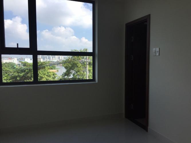 Phòng Green River, Quận 8 Căn hộ Green River nội thất cơ bản, view công viên.