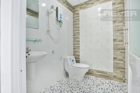 Toilet 3 Nhà phố đường Số 39 Bình An Quận 2 khu compound yên tĩnh, gần sông