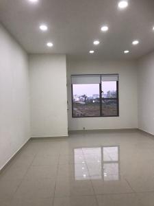 Bên trong căn hộ Sunrise CityView Office-tel Sunrise CityView tầng thấp, view thành phố thoáng mát.