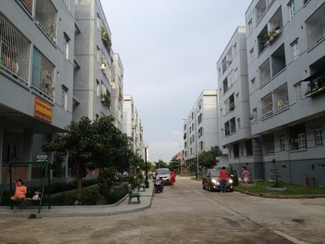 Chung cư Quân Đội Căn hộ tầng thấp chung cư Quân Đội 3 phòng ngủ, nội thất cơ bản.