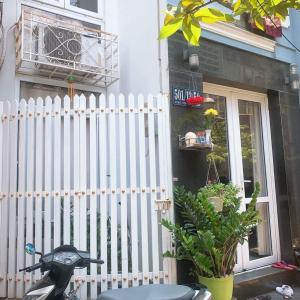 Mặt trước nhà phố Xô Viết Nghệ Tĩnh, Phường 26, Quận Bình Nhà phố 1 trệt 2 lầu Xô Viết Nghệ Tĩnh, Bình Thạnh - thiết kế hiện đại 