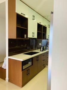 Gian bếp căn hộ SUNRISE RIVERSIDE Bán căn hộ Sunrise Riverside 3 phòng ngủ thuộc tầng thấp, diện tích 83.15m2