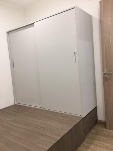 Phòng ngủ Vinhomes Grand Park Quận 9 Căn hộ Vinhomes Grand Park tầng cao, ban công đón ánh sáng tự nhiên.