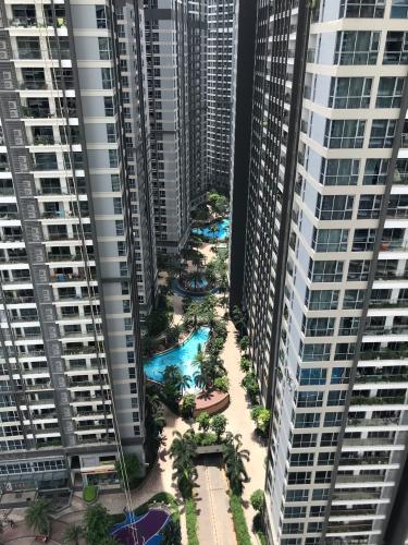 căn hộ Vinhomes Central Park Cho thuê căn hộ tầng cao nội thất cơ bản, view nội khu Vinhomes Central Park