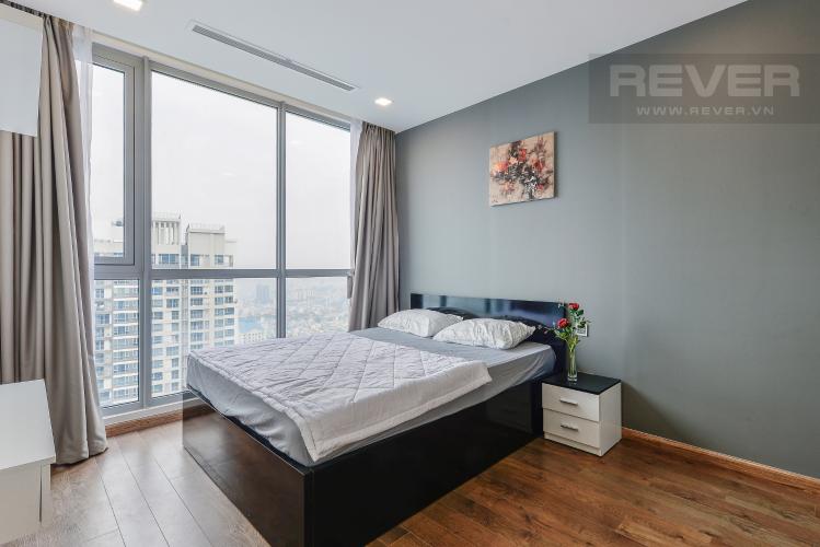 Phòng ngủ 1 Căn hộ Vinhomes Central Park 2 phòng ngủ tầng cao P6 view Quận 1