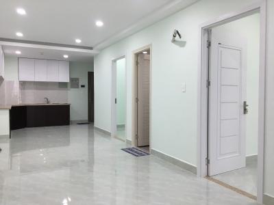 Căn hộ Saigon South Residence ban công hướng Nam, nội thất cơ bản.