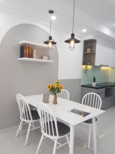 Bán căn hộ Saigon South Residence tầng cao, diện tích 71.42m2, đầy đủ nội thất