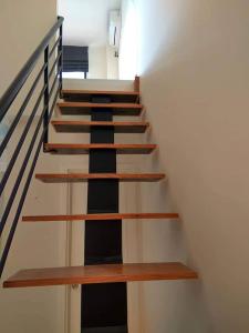 Cầu thang M-One Nam Sài Gòn, Quận 7 Căn hộ Office-tel M-One Nam Sài Gòn tầng thấp, view quận 1 sầm uất