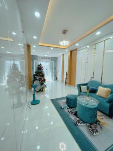 Bên trong nhà phố Huỳnh Văn Nghệ, Tân Bình Nhà phố hướng Tây Nam, hẻm xe hơi 4m, diện tích 45m2.