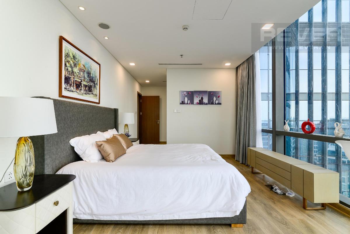 Phòng Ngủ 4.4 Bán hoặc cho thuê căn hộ Vinhomes Central Park 4PN, tháp Landmark 81, diện tích 164m2, đầy đủ nội thất, căn góc view thoáng