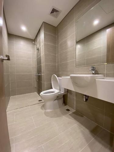Toilet Vinhomes Grand Park Quận 9 Căn hộ Vinhomes Grand Park tầng trung, kèm nội thất cơ bản.