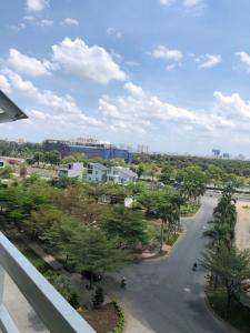 View ban công căn hộ Happy City Căn hộ Happy City đầy đủ nội thất view thành phố thoáng mát.