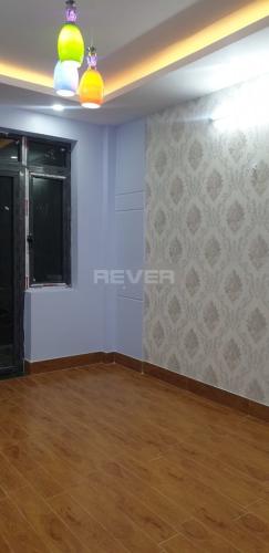 Phòng ngủ nhà phố Tân Bình Nhà phố mặt tiền hướng Tây Bắc gần trạm Metro tuyến số 2.