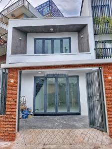 Nhà phố diện tích 50m2 hướng Nam, thuận tiện kinh doanh.