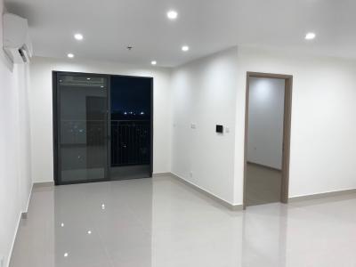 phòng khách  căn hộ Vinhomes Grand Park Căn hộ Vinhomes Grand Park view thành phố thoáng mát, nội thất cơ bản.