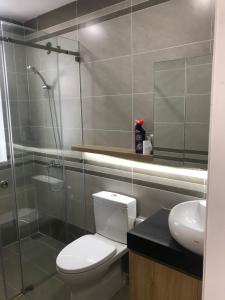 phòng vệ sinh nhà phố park riverside Nhà phố diện tích 75m2, trong KDC Park Riverside Tân Cảng.