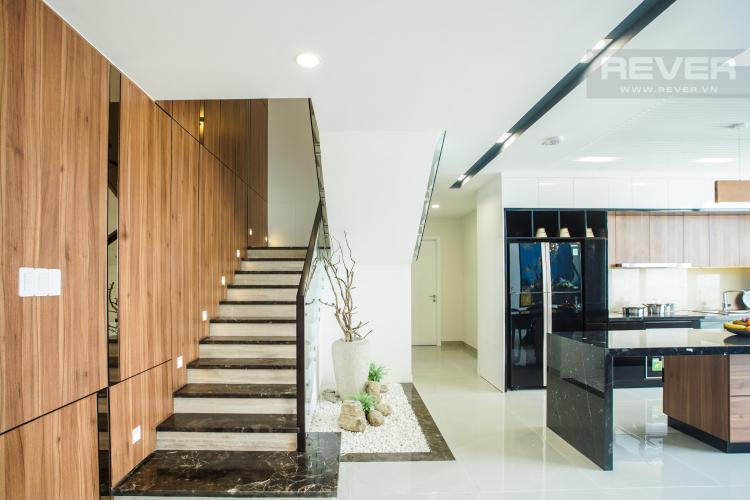 Cầu thang Penthouse Jamila Khang Điền Bán Penthouse Jamila Khang Điền 3PN, diện tích 243m2, thiết kế thông tầng, đầy đủ nội thất cao cấp, view sông và thành phố