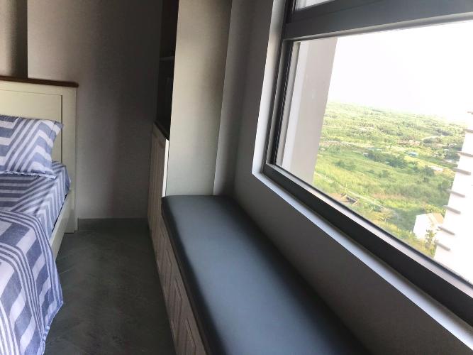 View Saigon South Residence Căn hộ Saigon South Residence tầng cao, ban công hướng Nam.