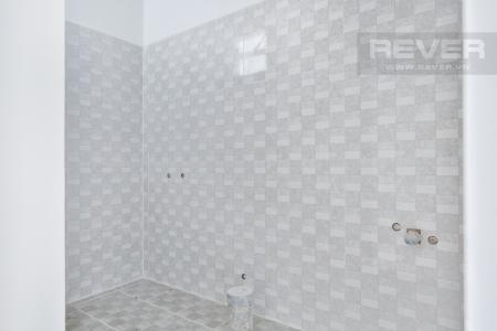 Toilet Căn hộ IDICO Tân Phú tầng thấp block C nhà trống, mới bàn giao