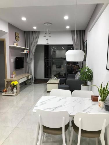 Phòng khách căn hộ Thủ Thiêm Garden Quận 9 Căn hộ Thủ Thiêm Garden tầng 10 đón view sông mát mẻ, đầy đủ nội thất.