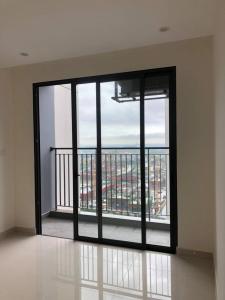 Ban công Vinhomes Grand Park Quận 9 Căn hộ Vinhomes Grand Park cửa chính hướng Đông Nam, tầng thấp.