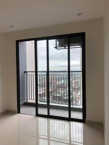 Ban công Vinhomes Grand Park Quận 9 Căn hộ Vinhomes Grand Park cửa chính hướng Đông Nam, tầng thấp.