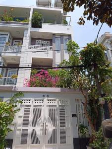 Nhà phố Nhà Bè Bán nhà cách Bệnh viện Nhà Bè hơn 500m, nội thất cơ bản.