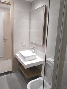 Toilet Palm Heights Quận 2 Căn hộ Palm Heights tầng trung, hướng Tây Bắc, nội thất cơ bản.