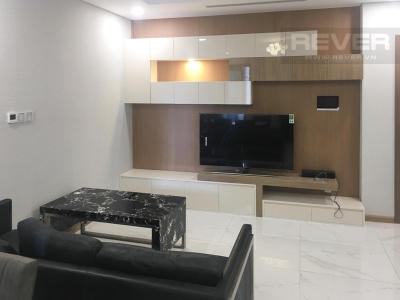 Bán hoặc cho thuê căn hộ Vinhomes Central Park 2PN, tầng thấp, tháp Landmark 81, đầy đủ nội thất, view thành phố