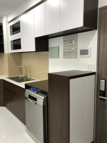 Bếp SSR Căn hộ Saigon South Residence tầng cao, đầy đủ nội thất