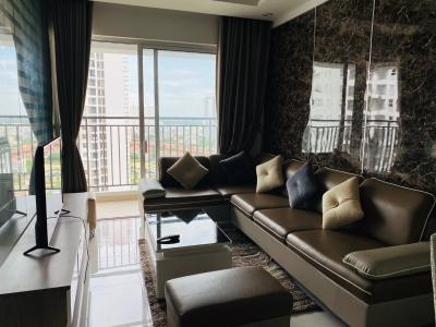 Phòng khách căn hộ Sunrise Riverside Bán căn hộ tầng cao Sunrise Riverside có view hồ bơi nội khu thoáng mát, nội thất đầy đủ, dọn vào ở ngay.