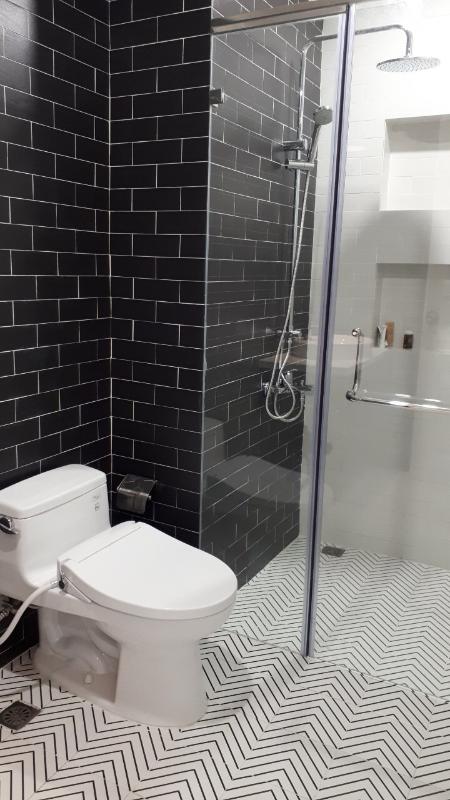 WC1 Bán căn hộ Vista Verde thuộc tháp Orchird, diện tích 140m2, gồm 4 phòng ngủ, đầy đủ nội thất cao cấp 