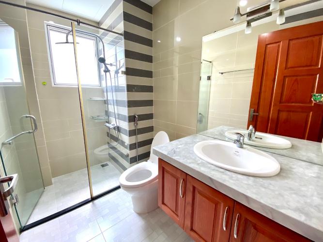 phòng tắm căn hộ Sunrise City Căn hộ Sunrise City đầy đủ nội thất, view thành phố.