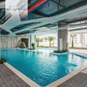 Hồ bơi khu căn hộ DE CAPELLA Bán căn hộ De Capella 2PN, diện tích 80m2, nội thất cơ bản, view Bitexco và Landmark 81