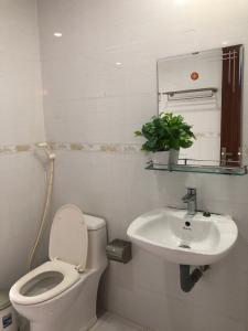 toilet căn hộ SUNRISE CITY Bán căn hộ Sunrise City 2PN, tầng 17, đầy đủ nội thất, view thoáng