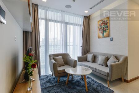 Phòng khách Căn hộ Vinhomes Central Park 2 phòng ngủ tầng cao P6 view Quận 1