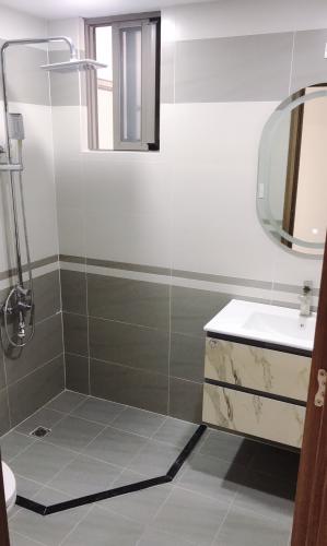 Nhà vệ sinh Saigon South Residence Căn hộ Saigon South Residence tầng 20, đầy đủ nội thất sang trọng.